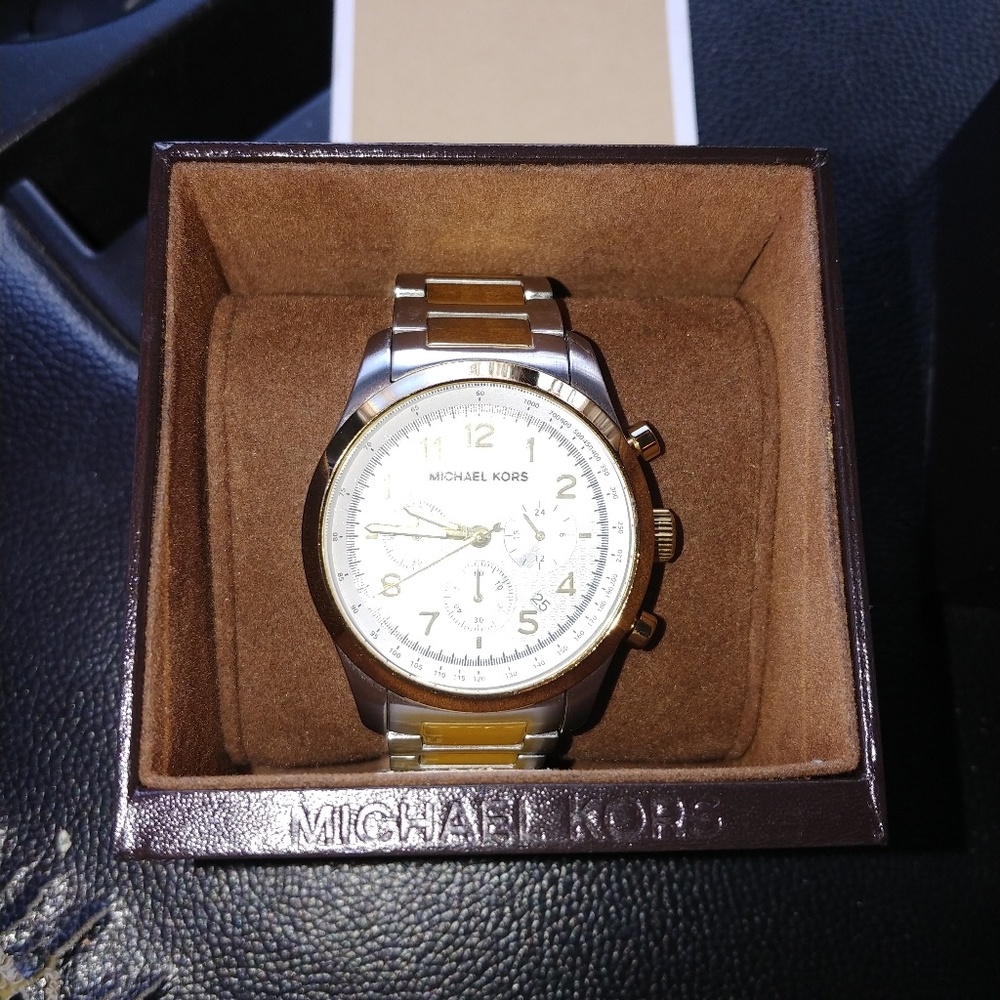 Watch - Picture 6 of 6